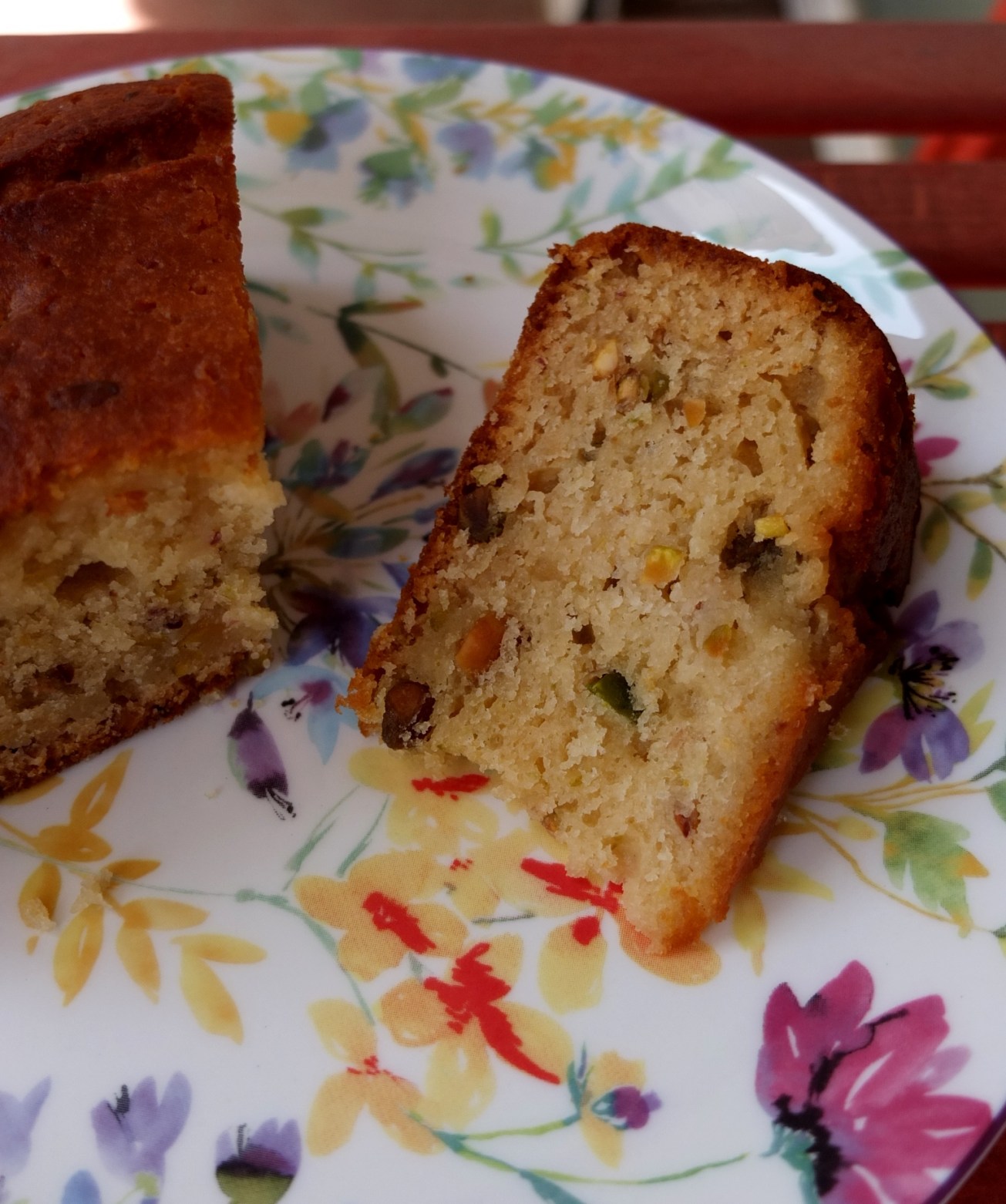 Healthy lime, orange blossom and pistachio cake