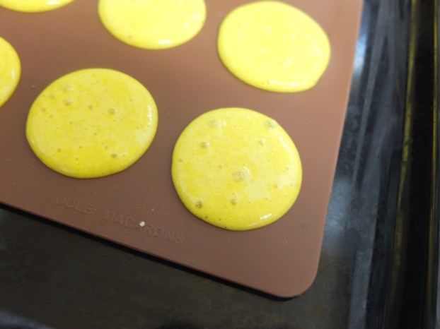 French macaron shells recipe | lili's cakes