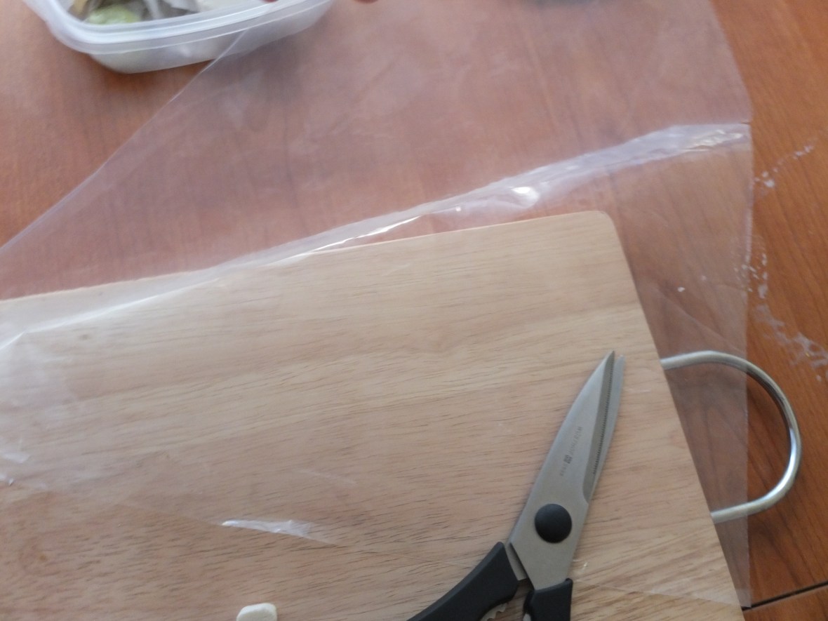 Marzipan roses and leaves