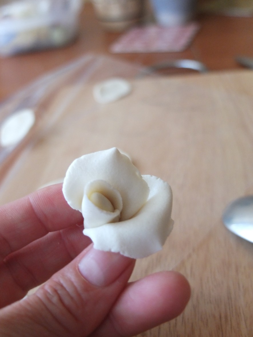 Marzipan roses and leaves