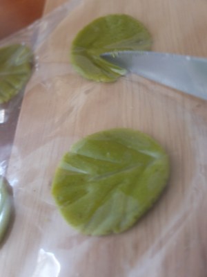 Marzipan roses and leaves