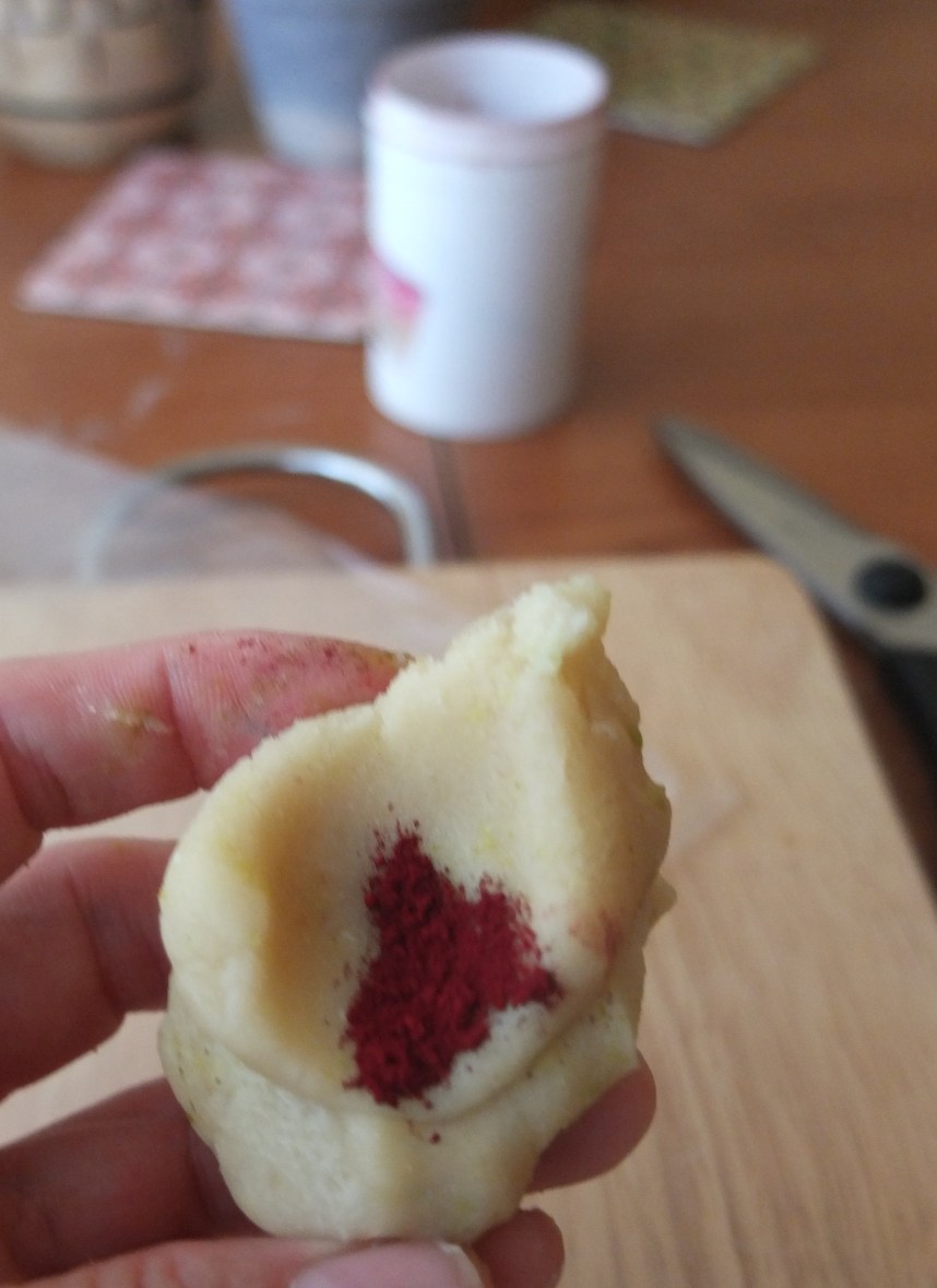 Marzipan roses and leaves