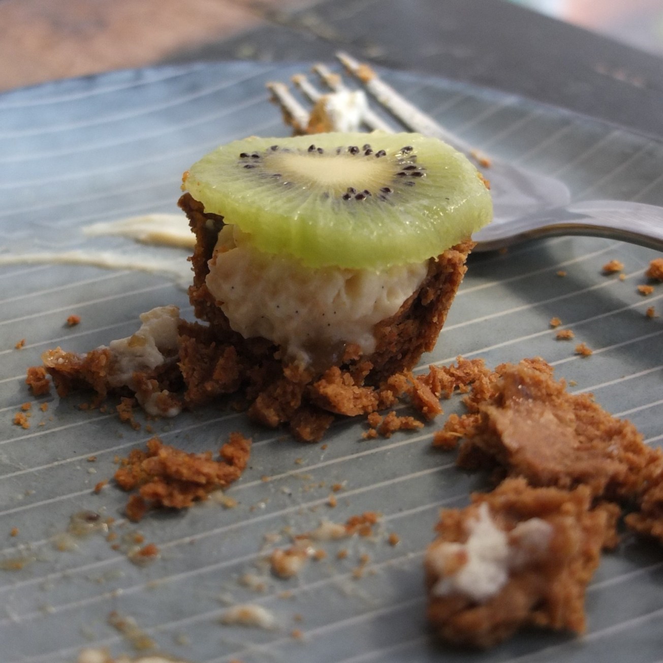 Healthier kiwi tart