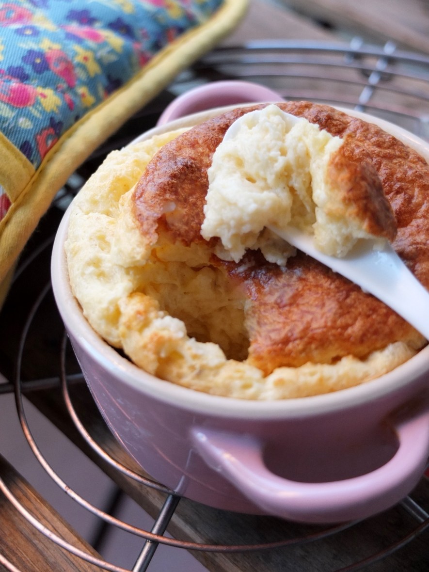 Basil and nutmeg cheese soufflé