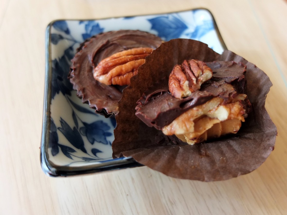 Chocolate-covered salted date caramel peanut butter cups