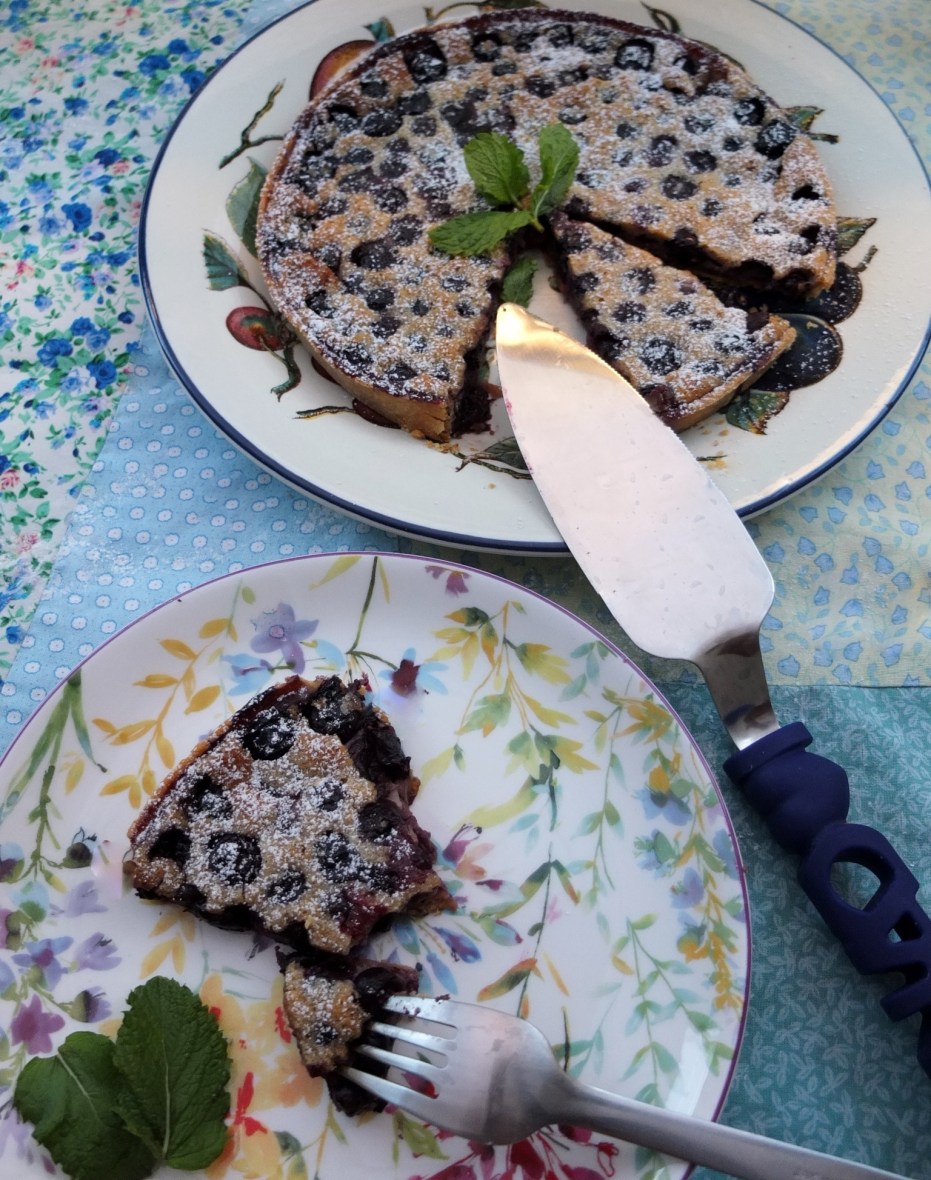 Healthier blueberry and pine nut tart