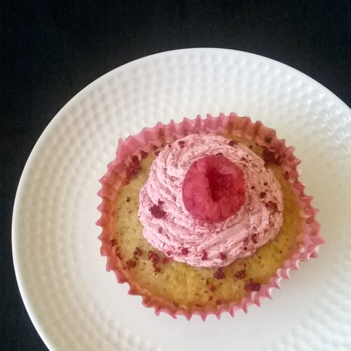 Ispahan raspberry, rose and lychee cupcake