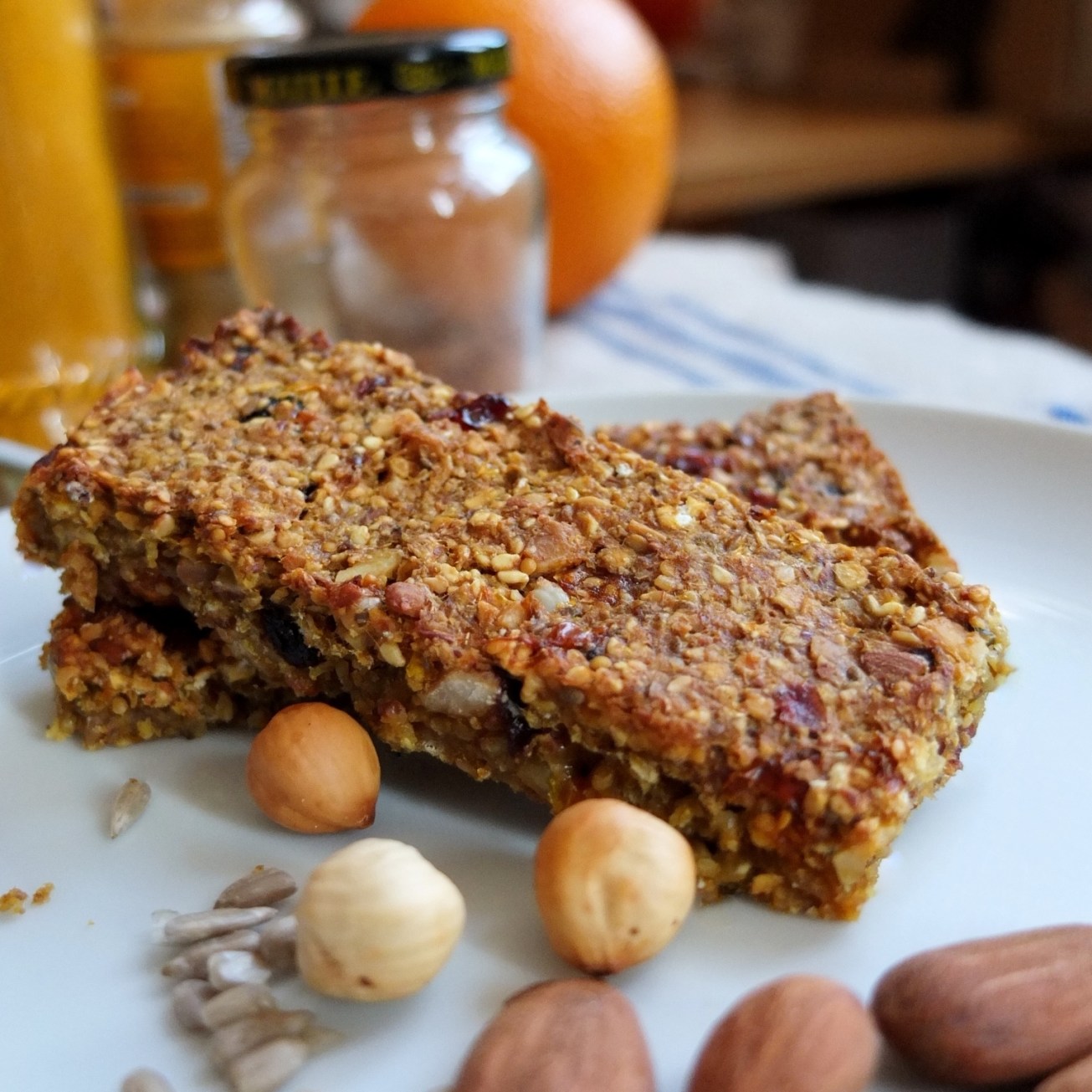 Spiced fruit, nut and seed porridge bars (aka oatmeal/granola bars)