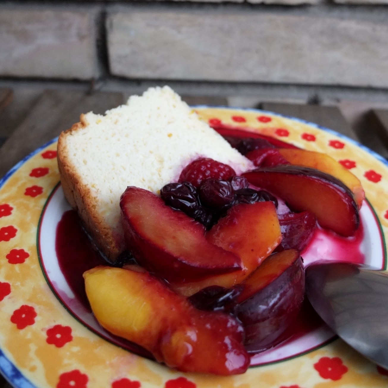 spiced fruit en papillote with Japanese cheesecake