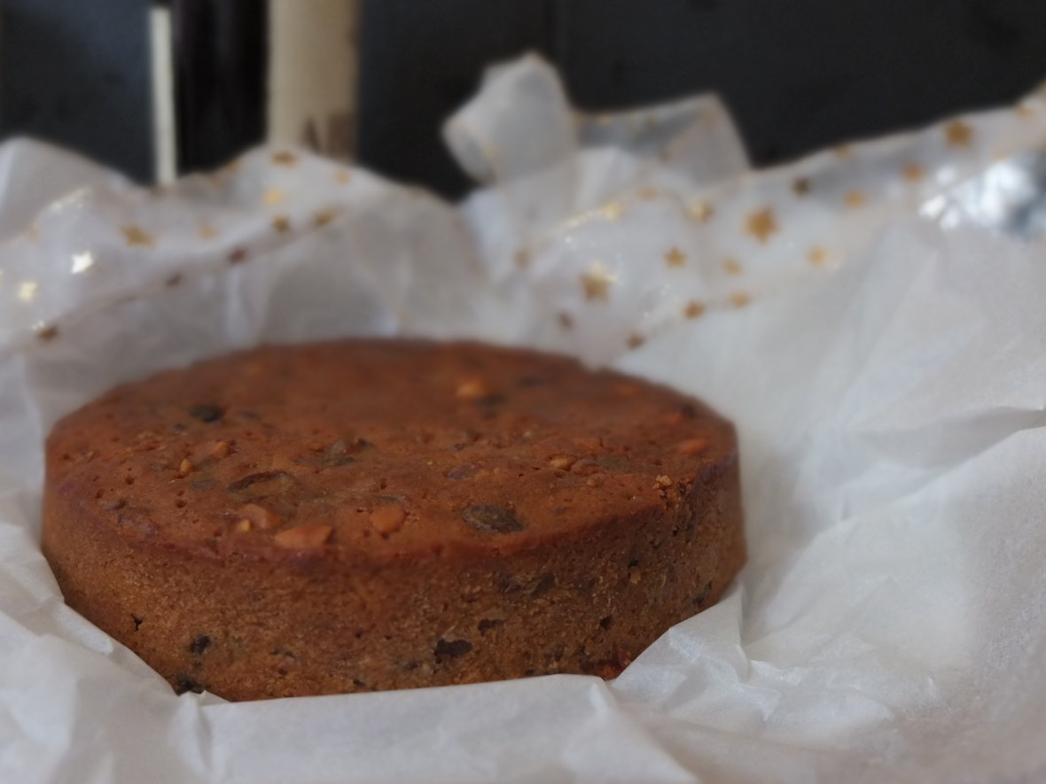 Christmas fruitcake with ginger
