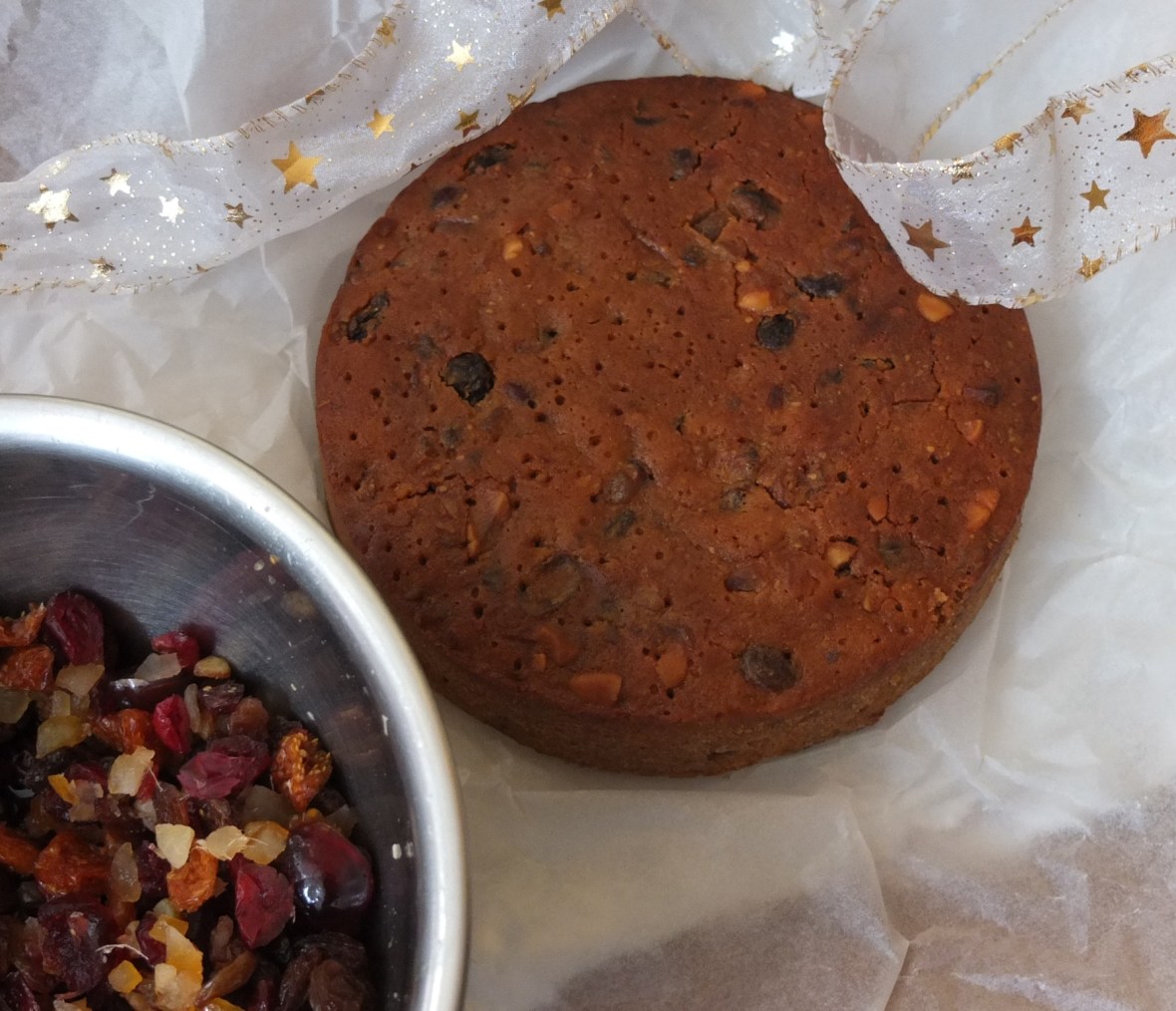 Christmas fruitcake with ginger