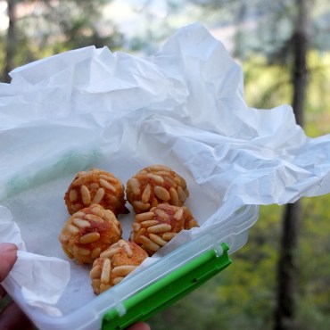 Panellets almond cookies