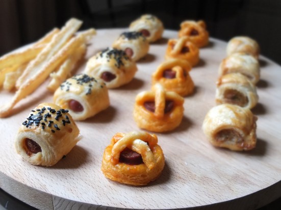 Savoury petits fours with inverted puff pastry