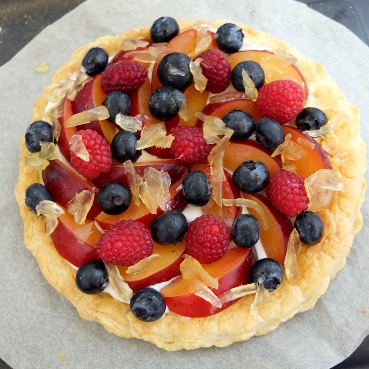 Baked gingery fruit and quark tart (with optional inverted puff pastry)