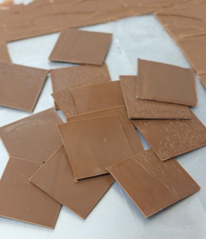 Chocolate shapes with tempered chocolate