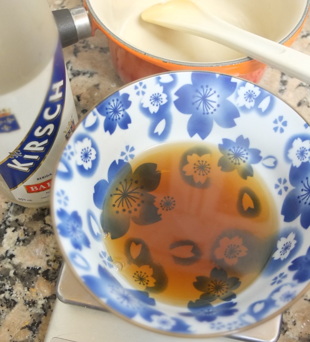 Fraisier kirsch syrup