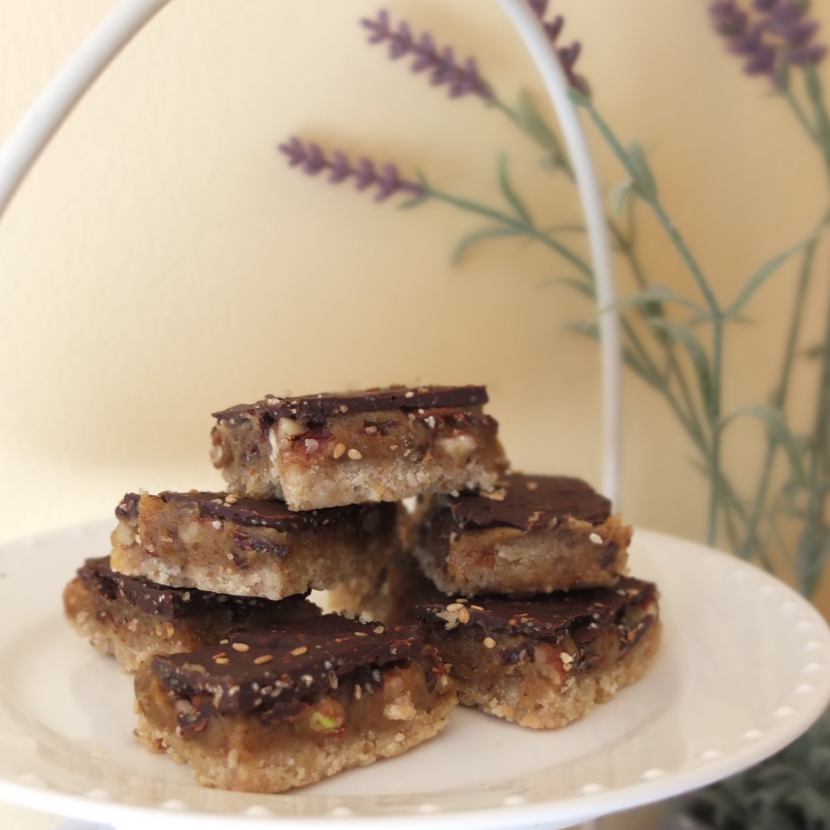 Healthy chocolate and nut caramel slices recipe
