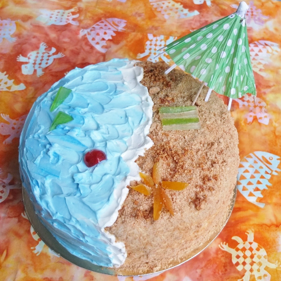 Red velvet beach cake