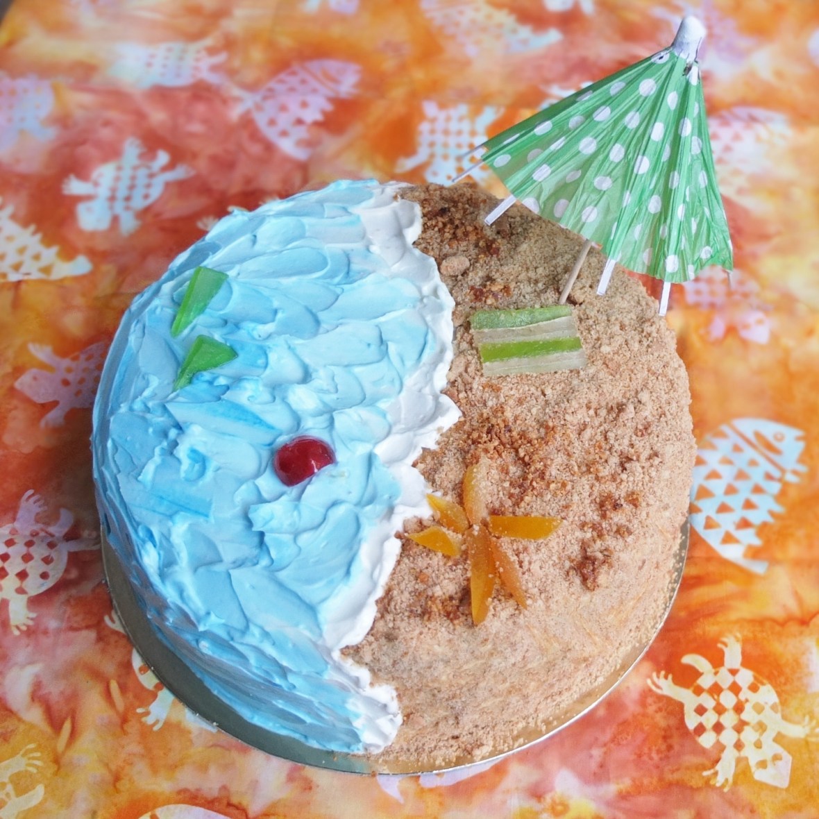 Red velvet beach cake