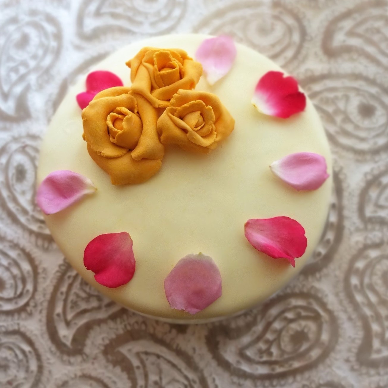 Lemon drizzle and rapsberry layer cake