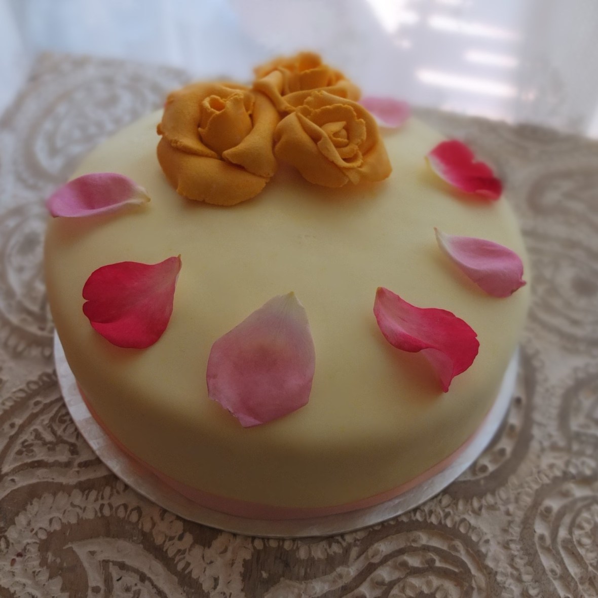 Lemon drizzle and rapsberry layer cake