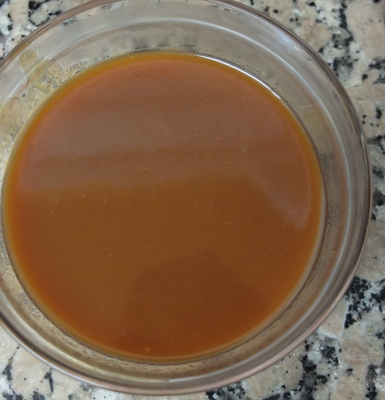 Caramel base for caramel-raspberry dome cakes