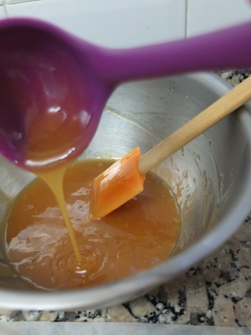 caramel glaze for caramel-raspberry dome cakes