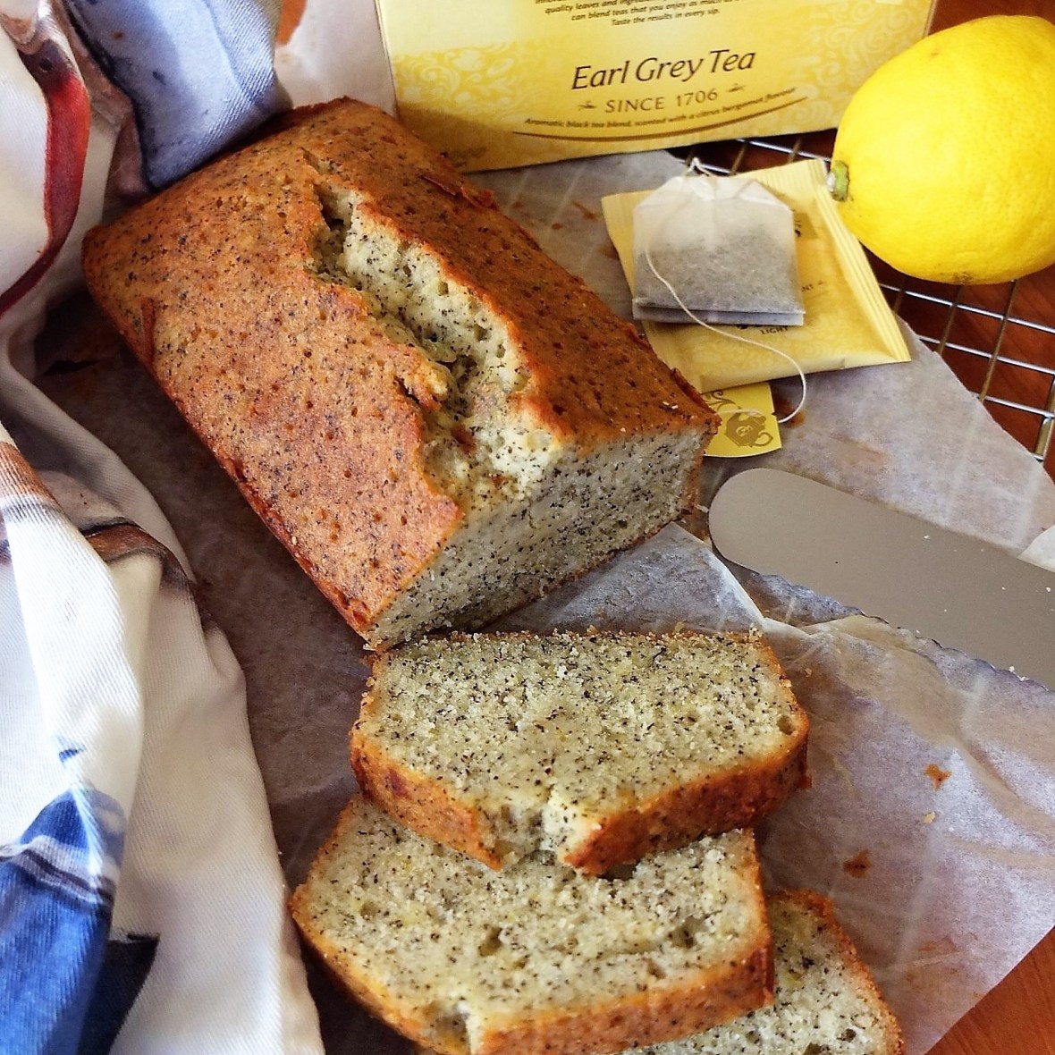 Earl grey tea and lemon loaf cake