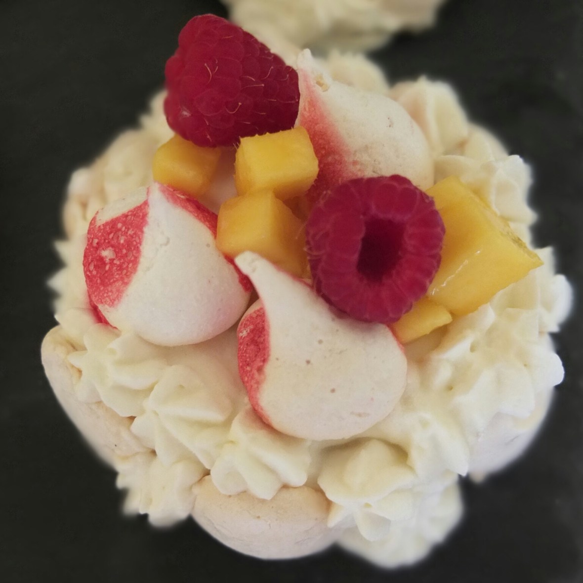 mini-mango-raspberry-lemon-vacherins-3