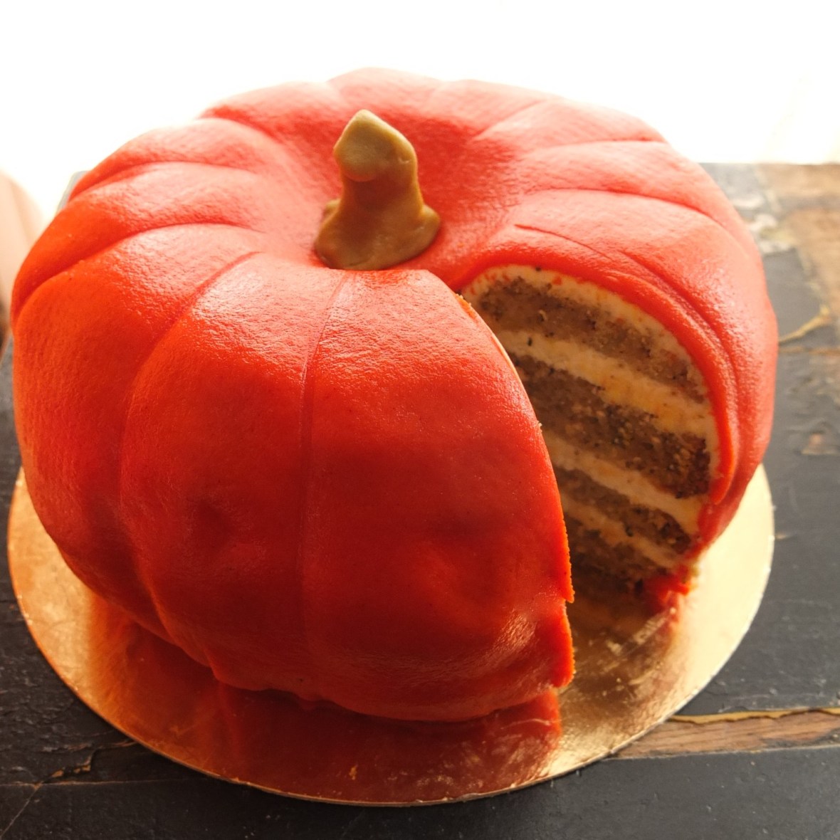 Pumpkin, lemon and Earl Grey tea layer cake!