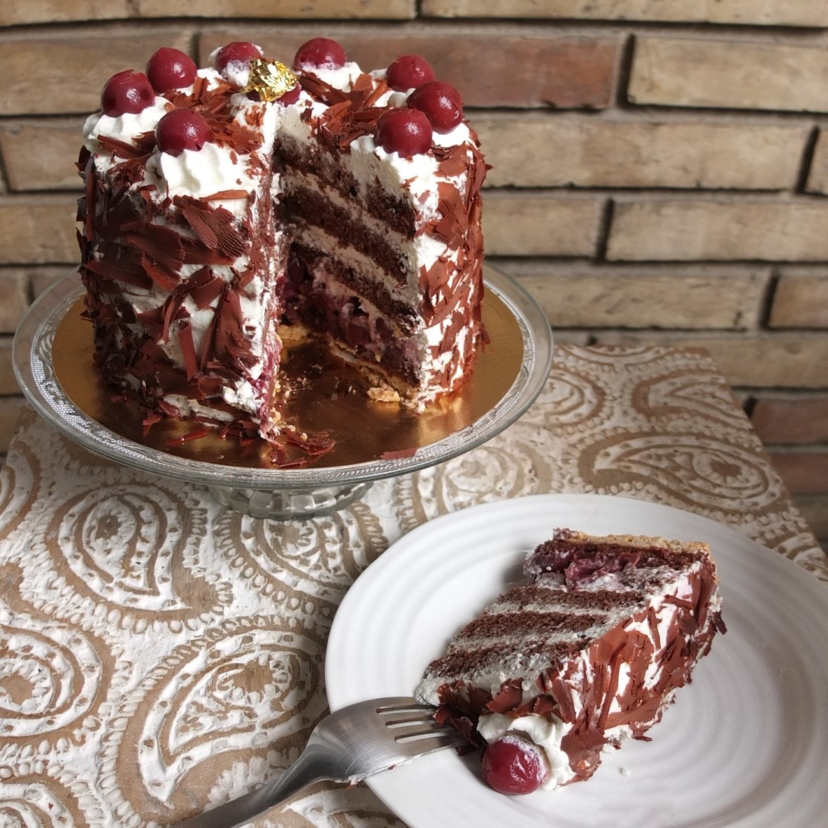 Blackforest gateau with sour cherries and a pastry layer