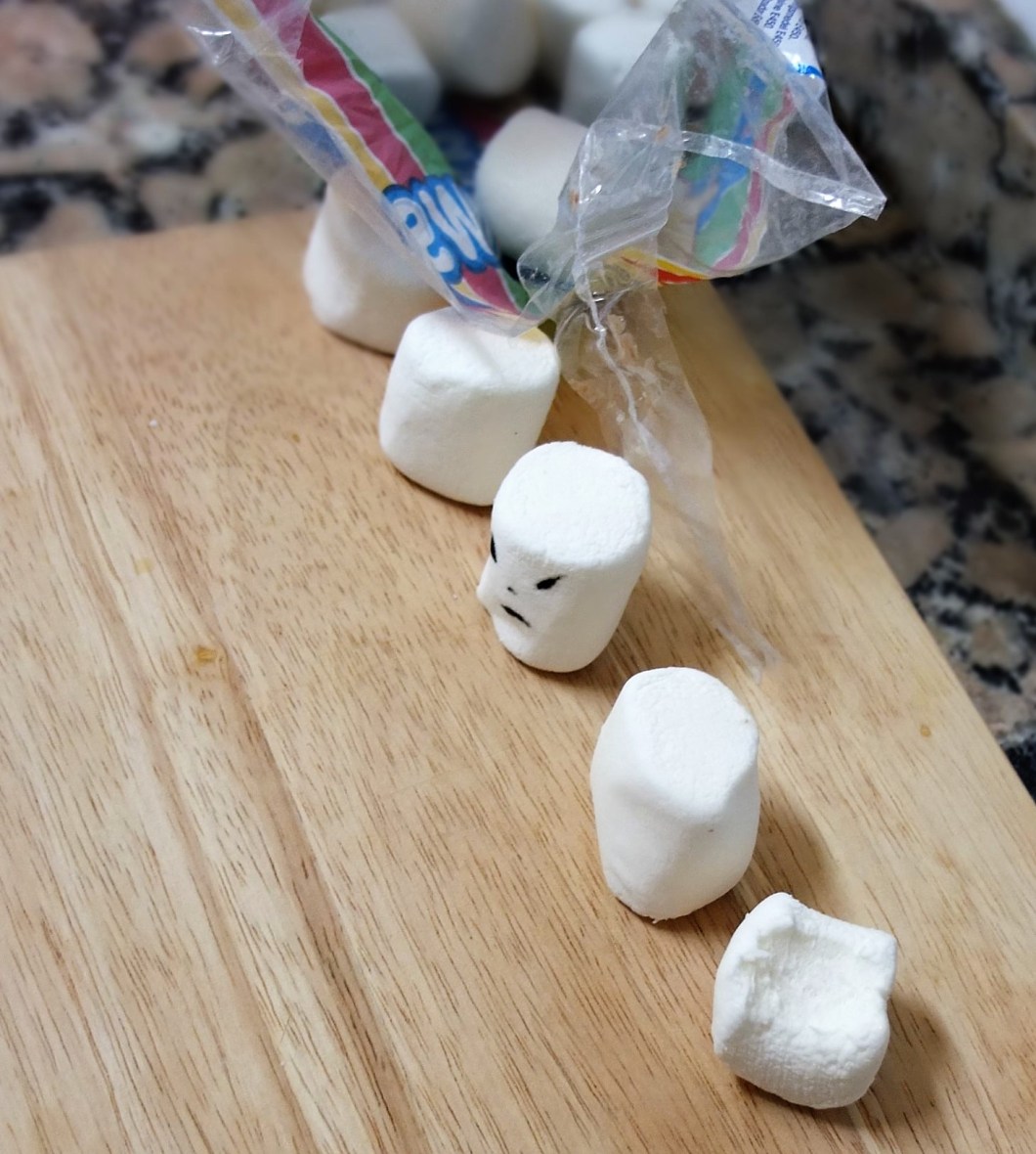 Marshmallows line up