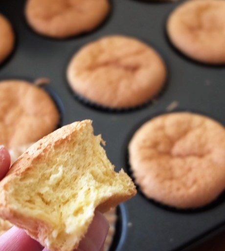 Soufflé sponge cupcakes
