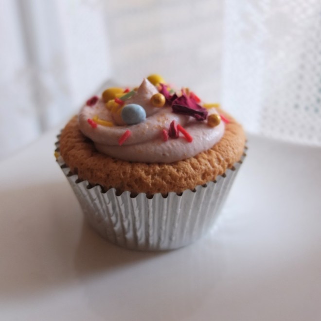 Sprinkle cloud cupcakes with matcha or vanilla soufflé sponge and healthier raspberry frosting