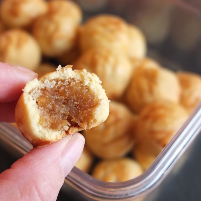 Healthier pineapple tarts - cookies for Lunar New Year