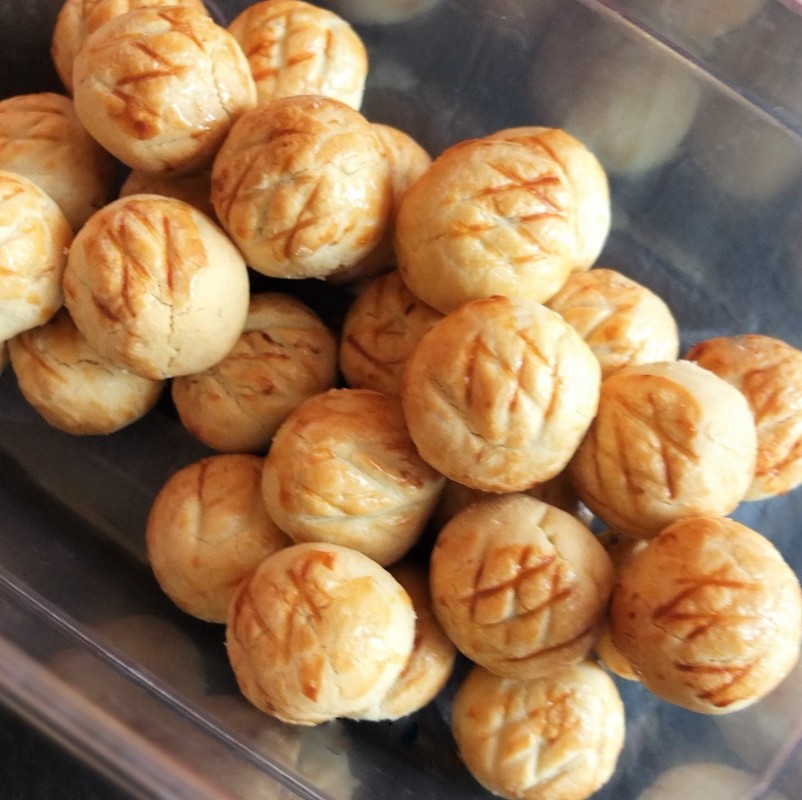 Healthier pineapple tarts - cookies for Lunar New Year