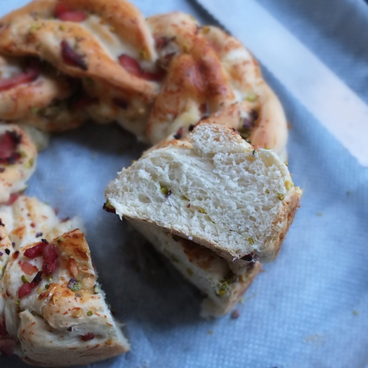 Ham, cheese and pistachio bread wreath