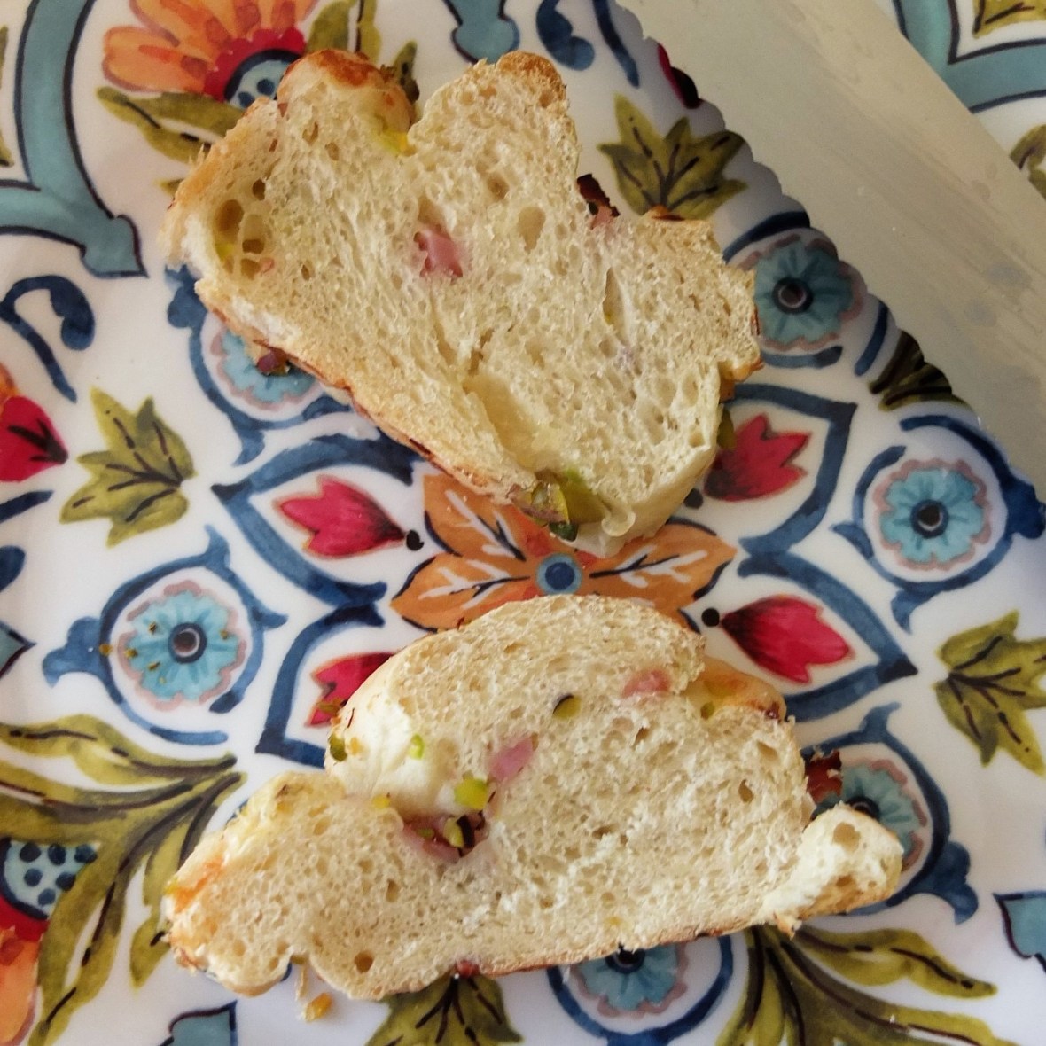 Ham, cheese and pistachio bread wreath