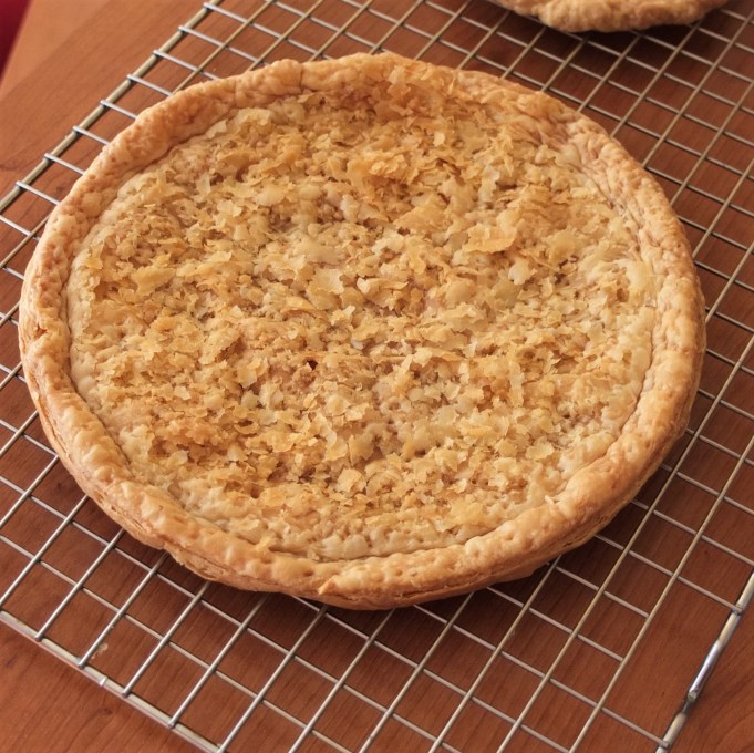 Neater inverted puff pastry shell