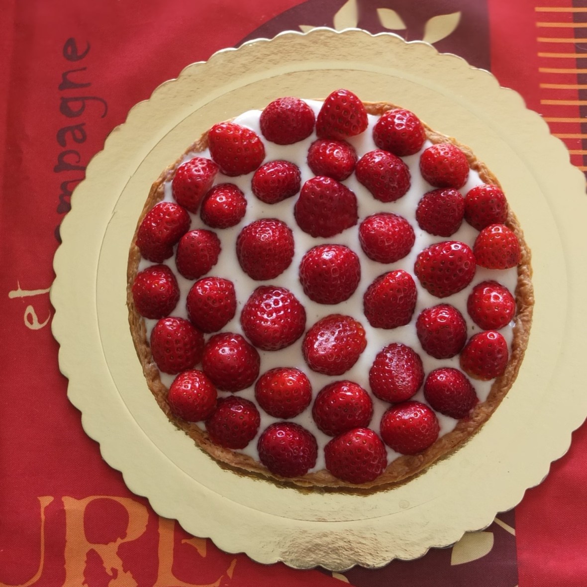 Healthier strawberry and quark spelt puff pastry tart