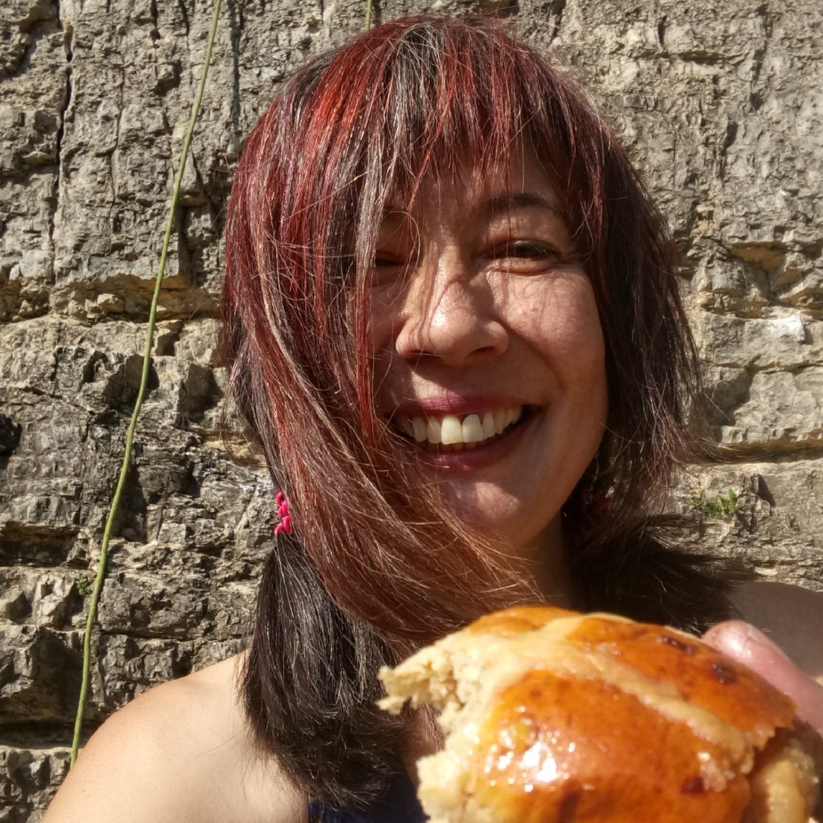 hot cross bun at the rock