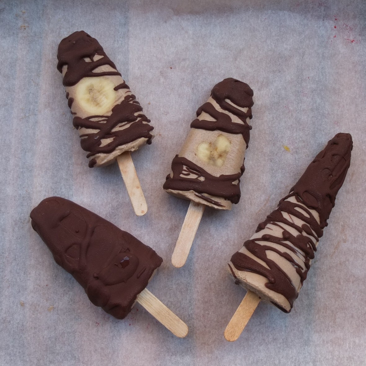 Creamy mocha ice lollies