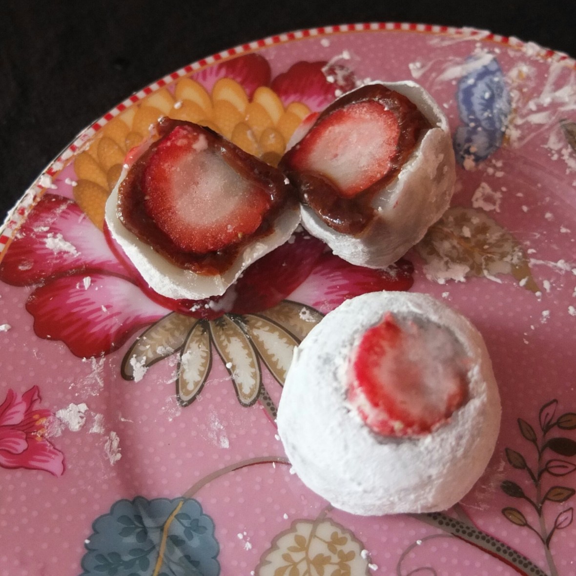 Red bean and strawberry mochi rice cakes