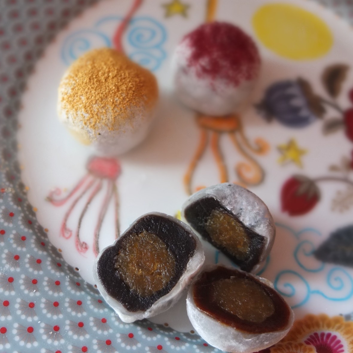 Red bean or black sesame and pineapple mochi rice cakes