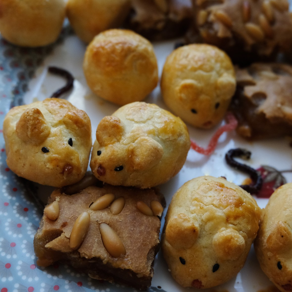 Healthier pineapple tart rats and niangao