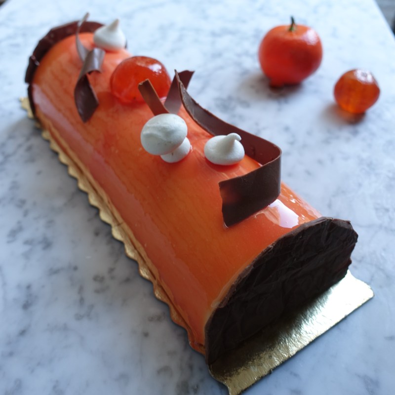 'Mazing mandarin citrus mousse logcake