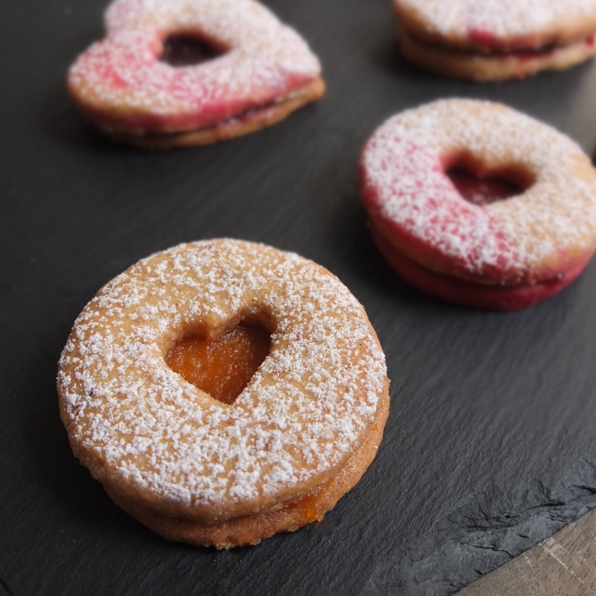 Spiced linzer biscuits - glutenfree or not...