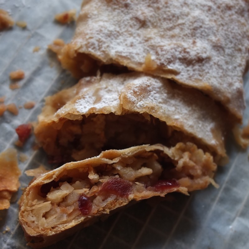 Apple strudel with dried cranberries