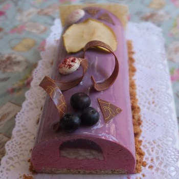 Purple wonderland berries and apple buche