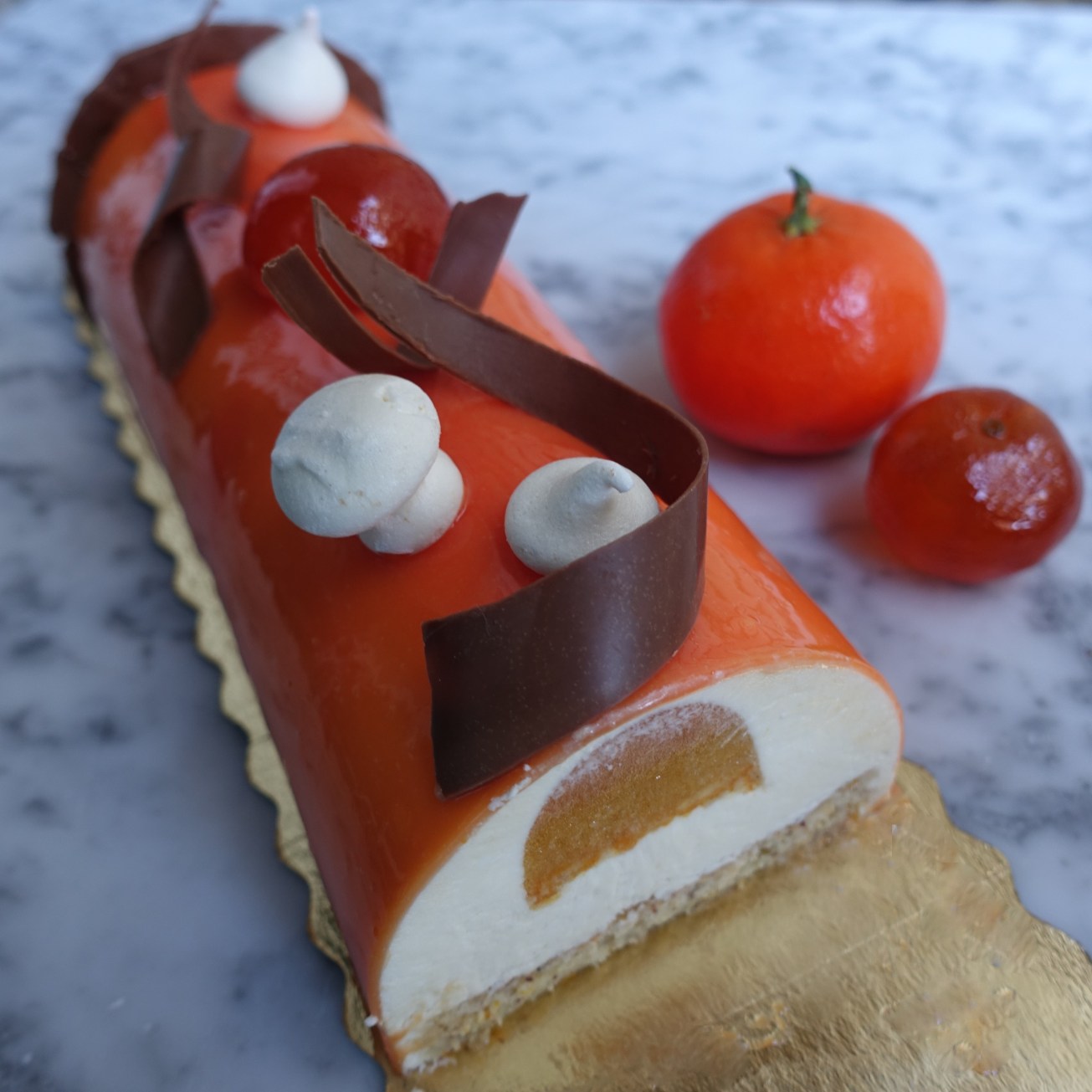 'Mazing mandarin citrus mousse logcake